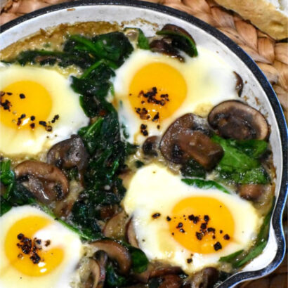 Mushroom, Spinach and Egg Breakfast Skillet