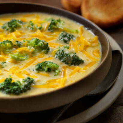 Wholesome & Cheesy Low Carb Broccoli Cheddar Soup