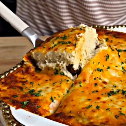 Easy & Delicious Cauliflower Pastelón