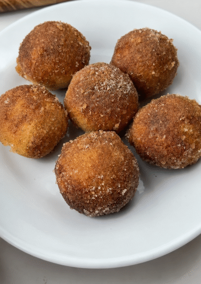 Thumbnail for Air Fryer Low Carb Cinnamon Donut Balls (Quick & Easy!)