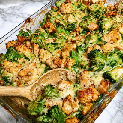 Easy 40-Minute Low Carb Chicken Alfredo Bake